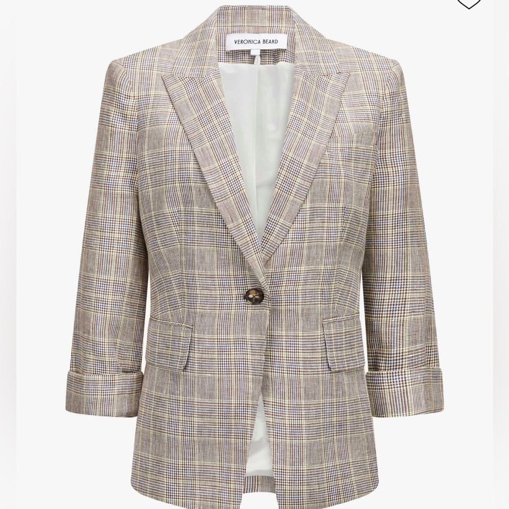 Veronica Beard
Obie Dickey linen blazer